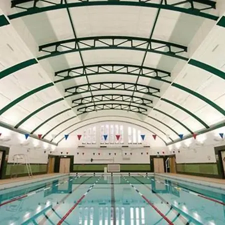 Apartamento Self-catering Studio+kitchen+parking Bristol