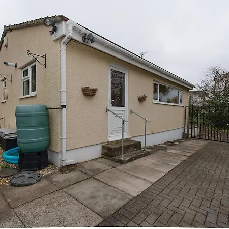 Διαμέρισμα Self-catering Studio+kitchen+parking Μπρίστολ